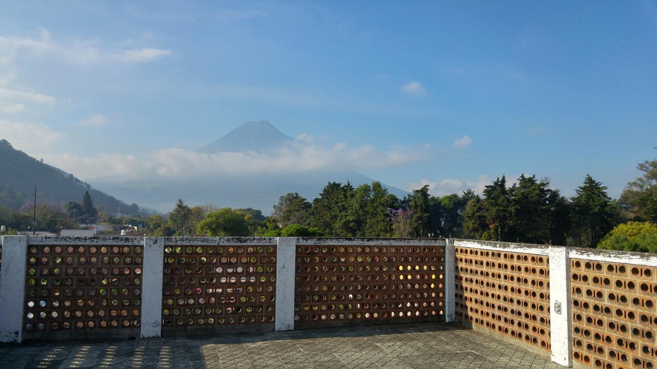 Ixkanul Antigua Hotel Экстерьер фото