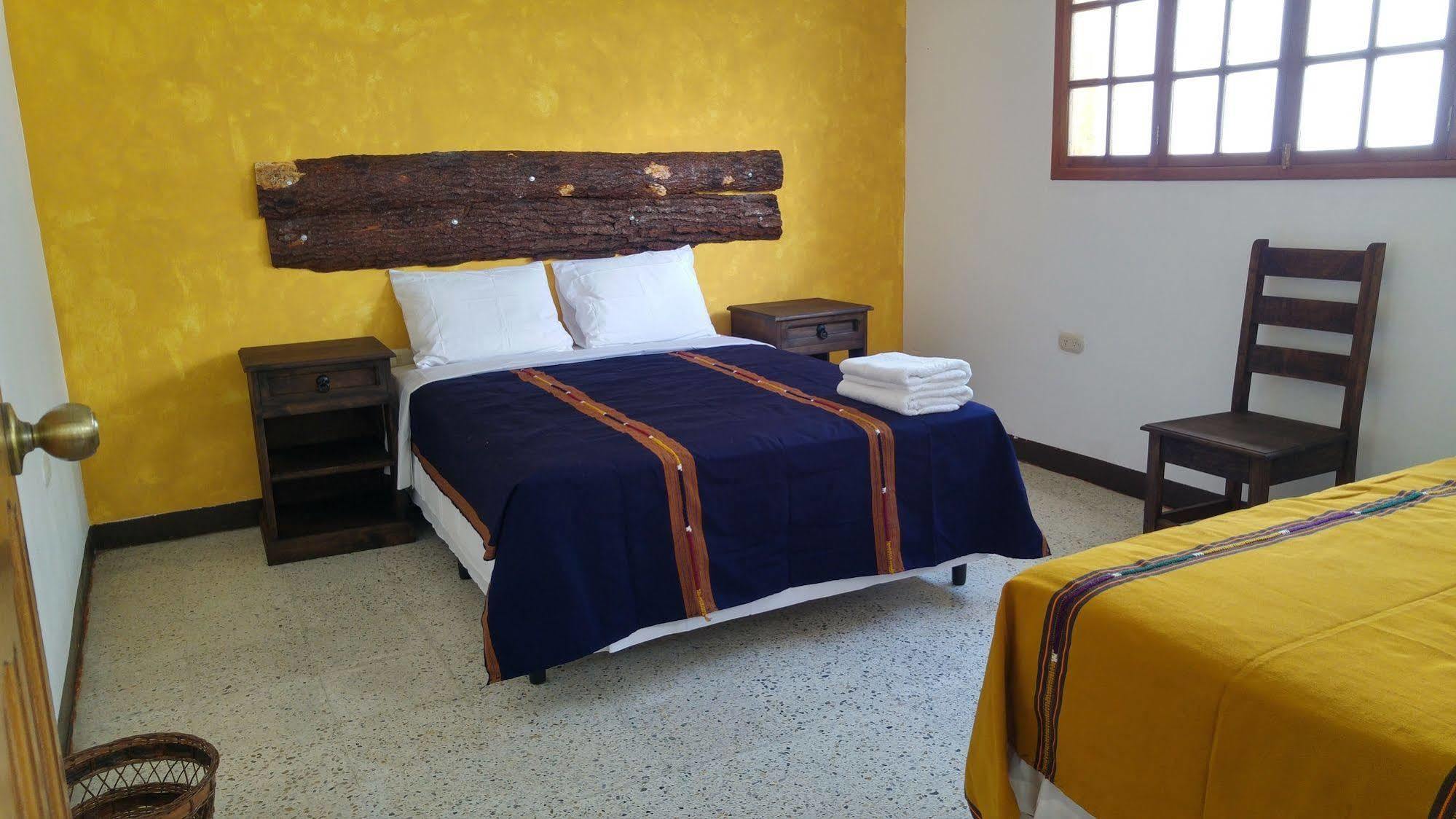 Ixkanul Antigua Hotel Экстерьер фото