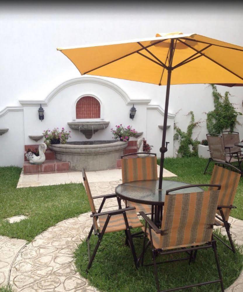 Ixkanul Antigua Hotel Экстерьер фото